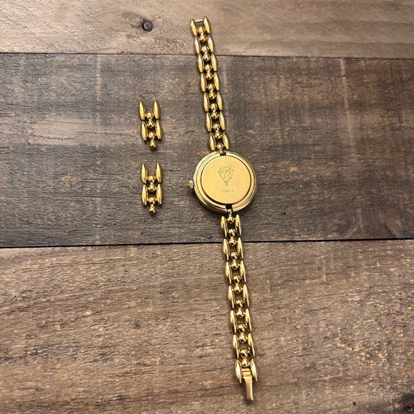 Gucci Bezel Watch Rice Link Band - Gold with Extra Links! 1100-L Model - Picture 4 of 7
